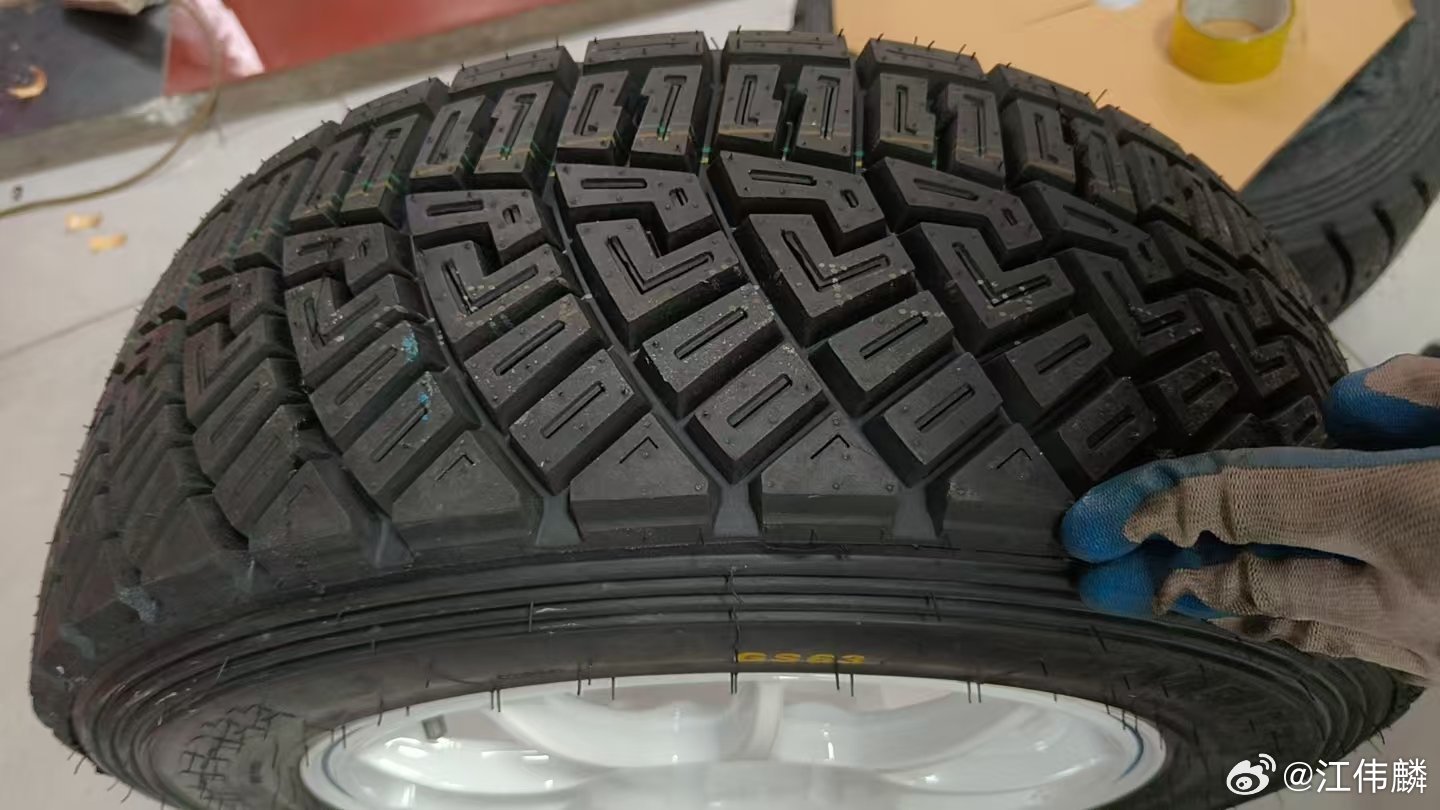 飞坡吗？拉力胎走起！ 