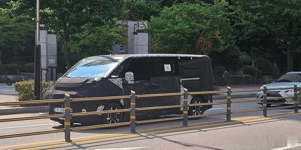起亚全新 PV7 路测曝光 起亚 PV5 在欧洲电动轻型商用车市场表现亮眼，市占