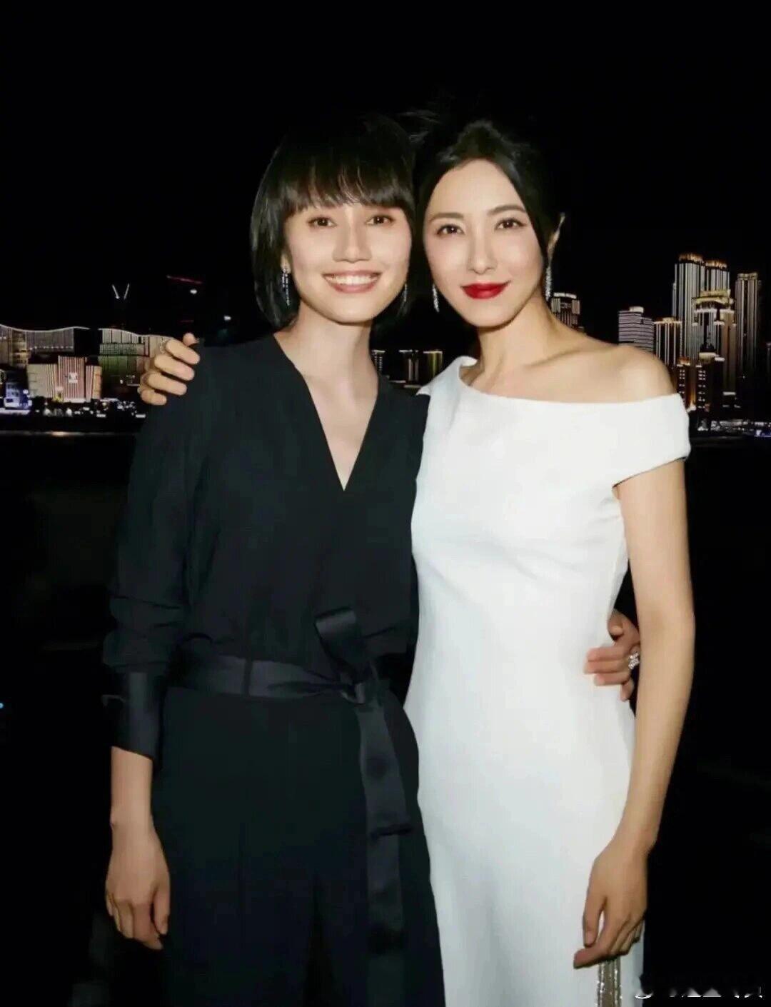 曾黎到底有多美！袁泉看见她后都自卑想退学。 ​​​