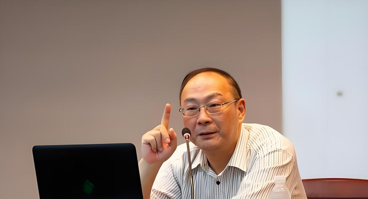 万万没想到，全球局势中最乱的竟是中国，人民大学金灿荣院长曾直言：中国周边环境最恶