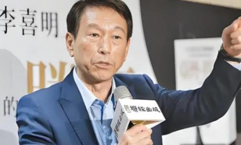 台湾前参谋总长李喜明一席话，让岛内炸锅！他直言解放军不是不敢打，而是时机未到，李