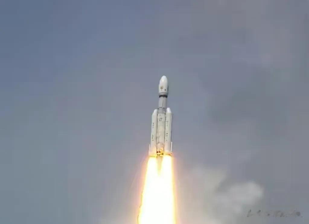 发射成功！印度成功发射“月船3号”探测器，关键还得看落月是否成功。
北京时间，7