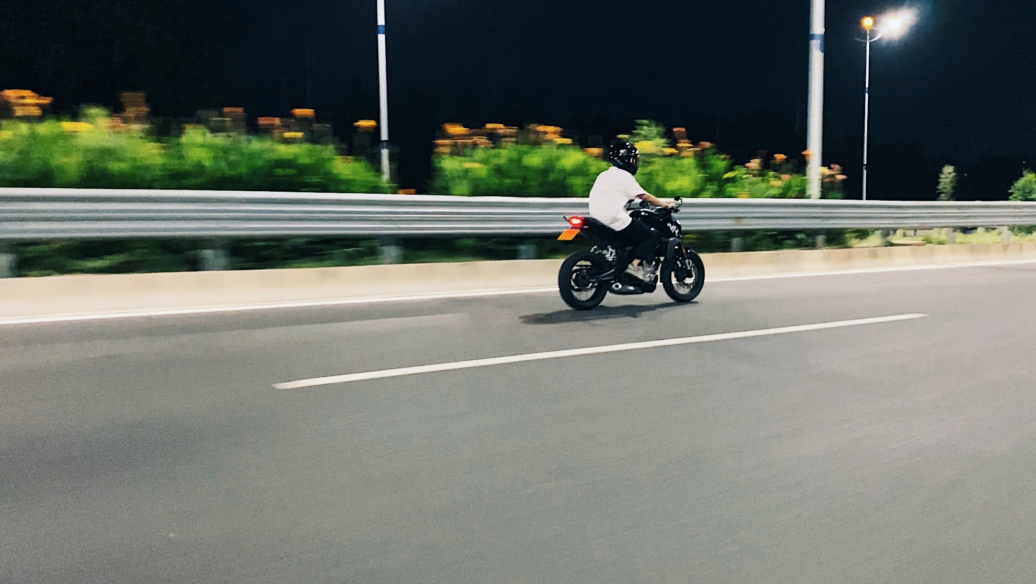 风是自由的 ​​​