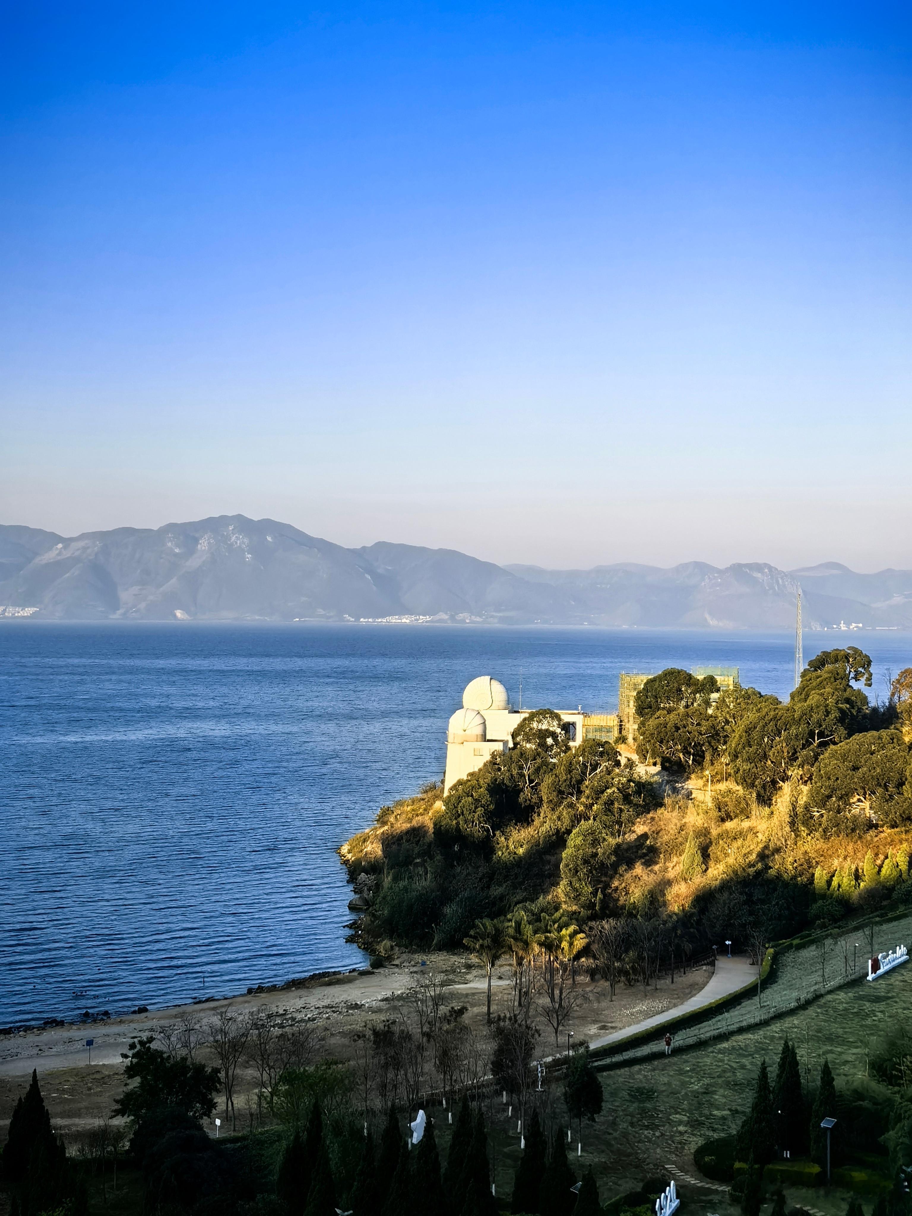 亮得比你晚，亮得比你好看。百湖百景。日出 澄江·抚仙湖国际度假小镇湖畔森林公园