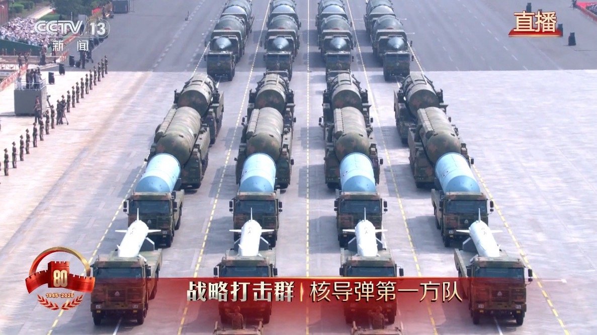 来了来了来了 H武器[酷]九三盛大阅兵 ​​​
