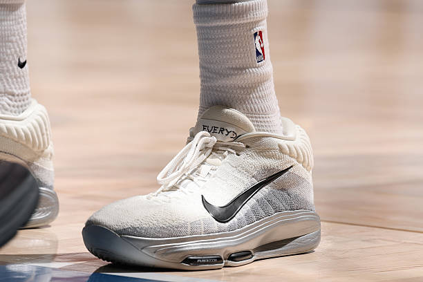 维克托·文班亚马 · Nike GT Hustle 3 PE马刺vs森林狼NBA
