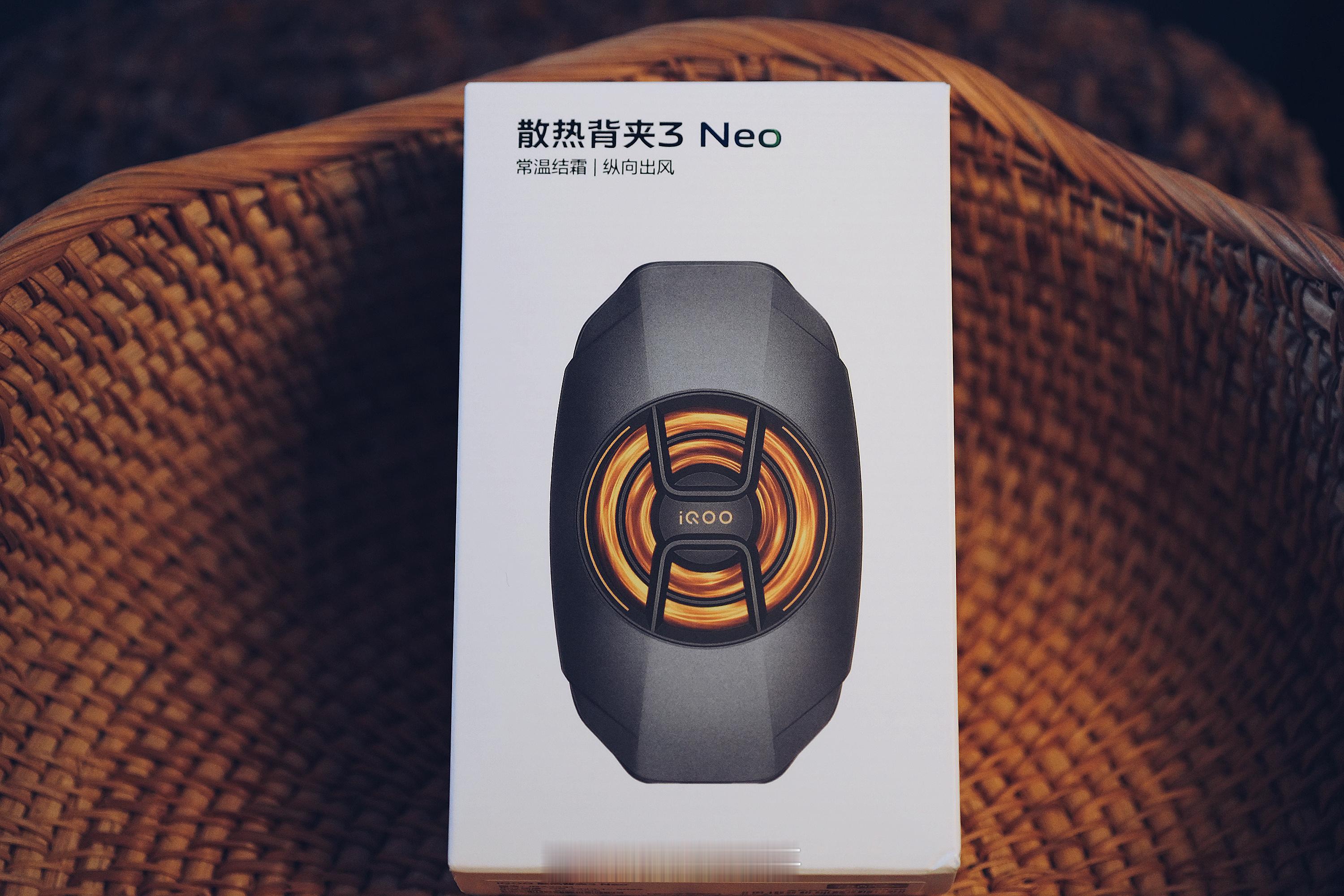 昨天，iQOO在发布iqoo z10 turbo 系列的同时，还带来了一款堪称“