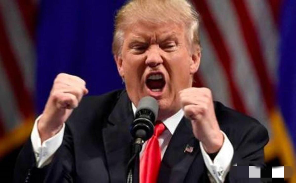 老美为何突然对委动手？
 
加拉加斯深夜突传爆炸声！
美军直接对委内瑞拉发起跨境