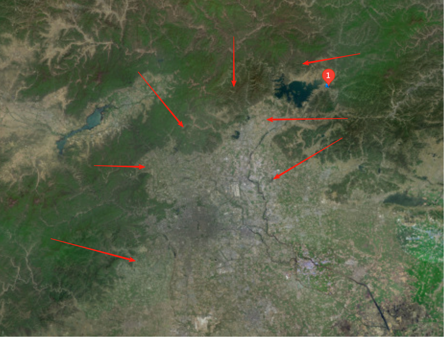 北京因灾死亡30人 从图里也可以看得出来，离出海口越远、地势越不开阔受灾程度可能