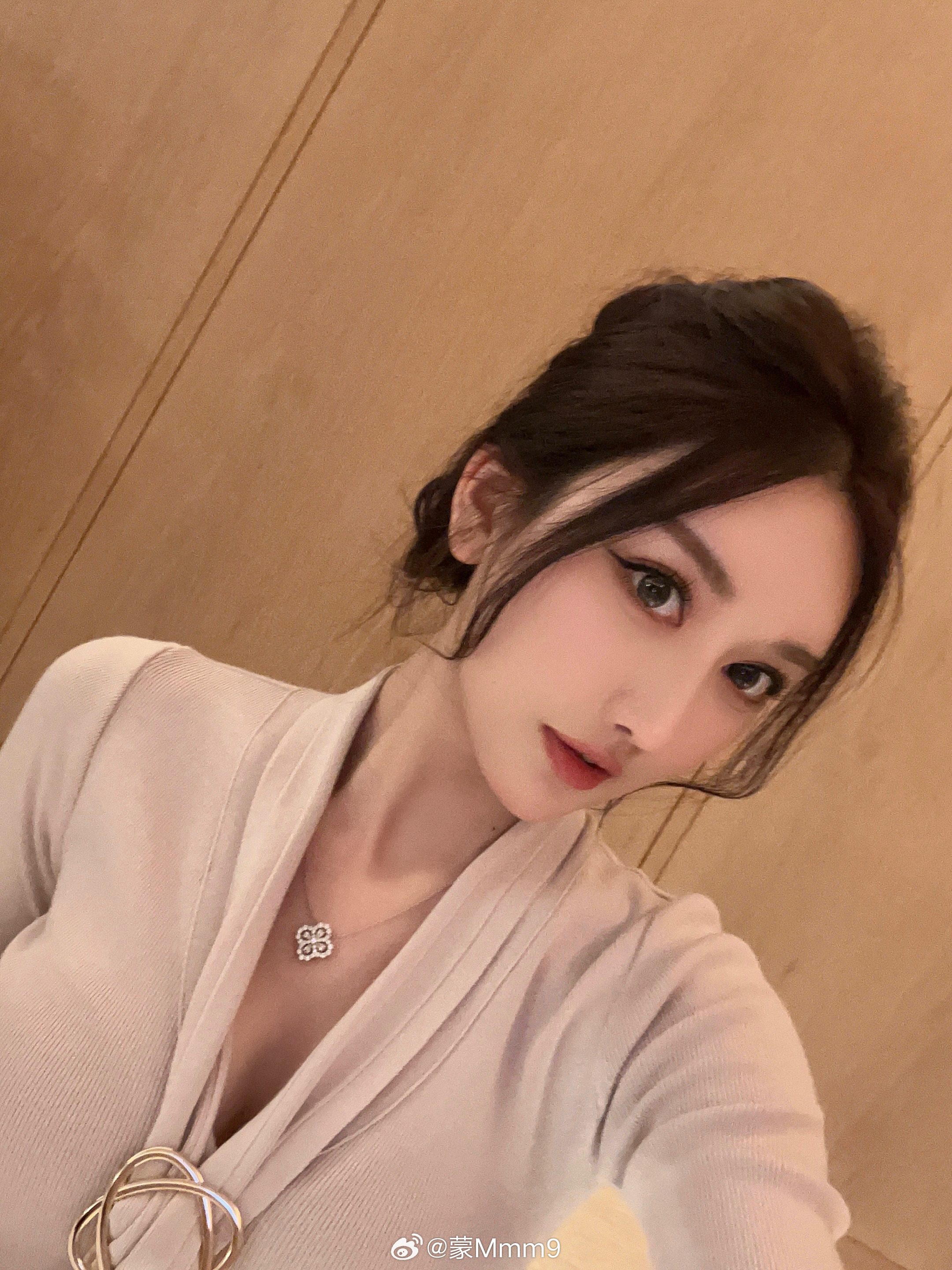 今日份自拍 🤍 ​​​