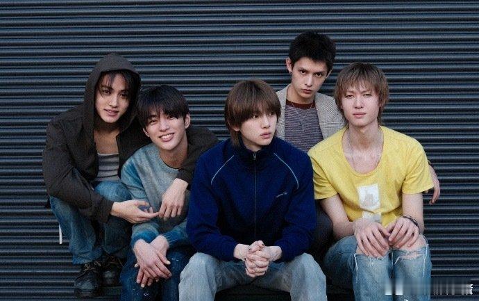 Cortis开辟了很新的宠粉赛道 接送服务让人破防的点在于：他们本可以只负责舞台