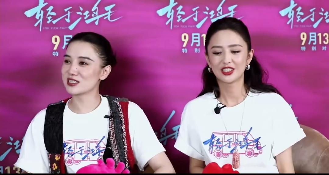 董璇女儿小酒窝演电影《轻于鸿毛》，直接被宋佳佟丽娅夸爆了！宋佳见了就想抱，直说这
