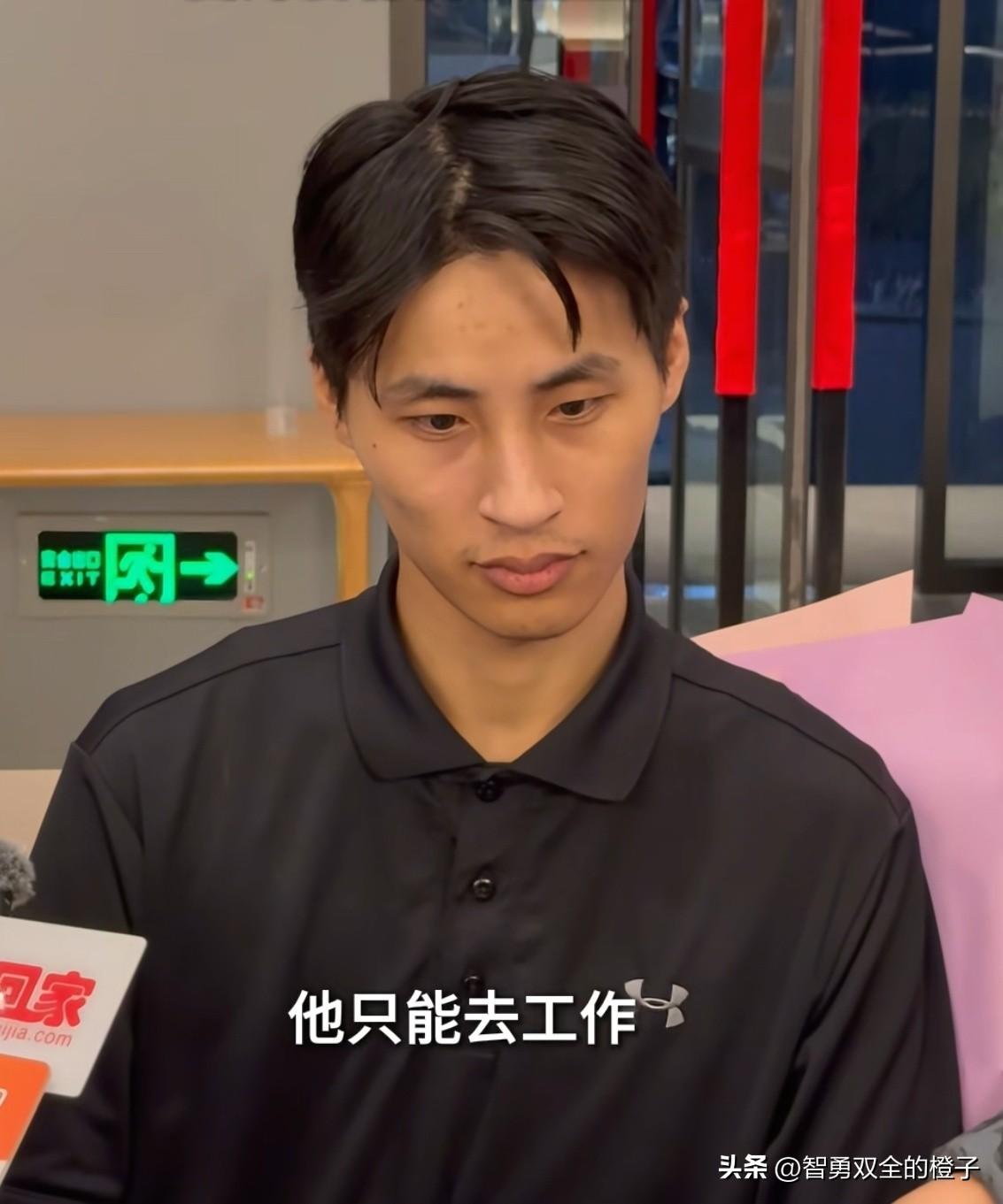 张云鹏以后可以从事的3个工作！

第1、直播带货。他没有太高的学历，中文也忘得差