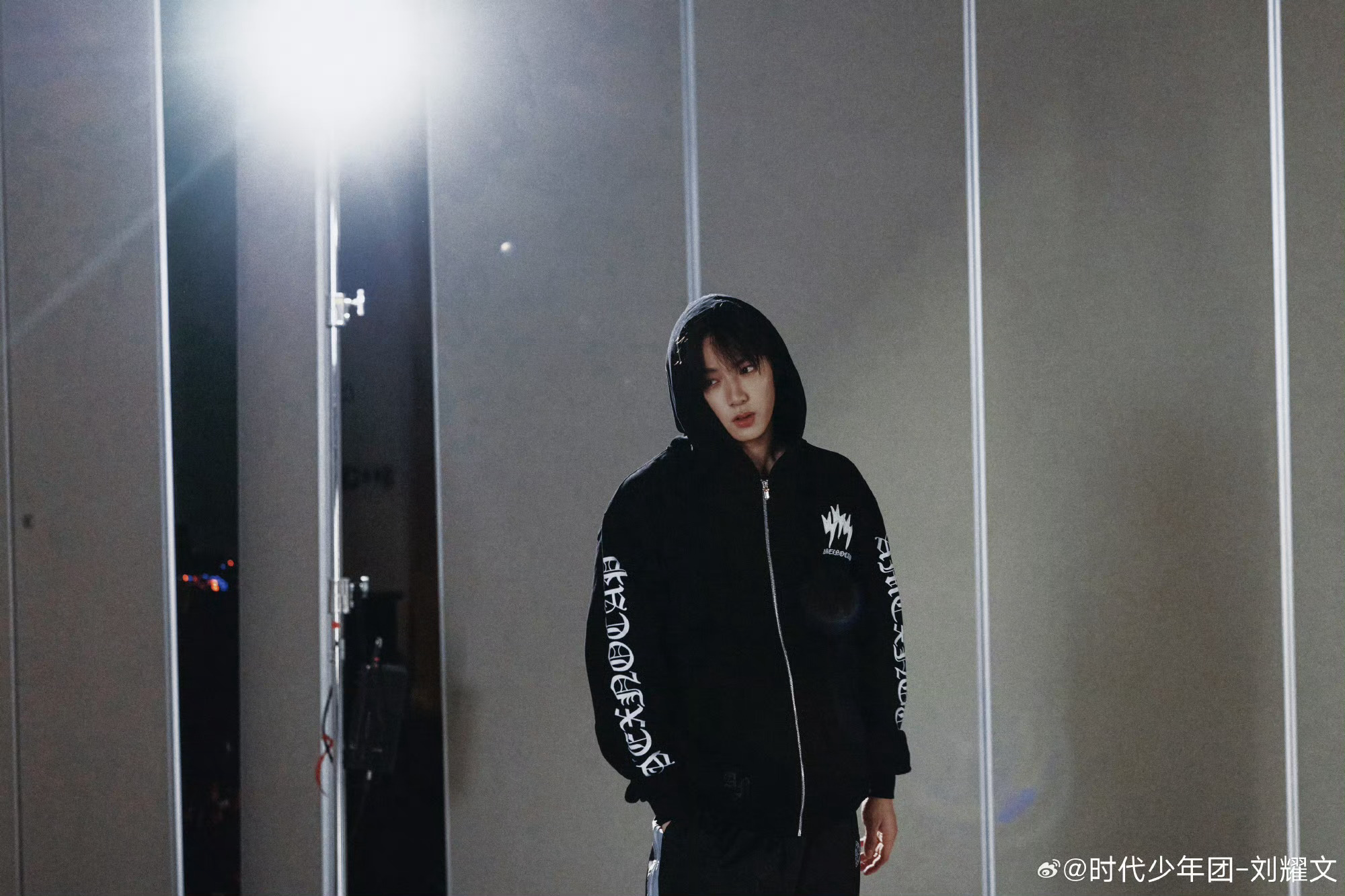 刘耀文跳舞花絮 掉落跳舞花絮照📷all black超帅的好吗不知道耀文又给我们