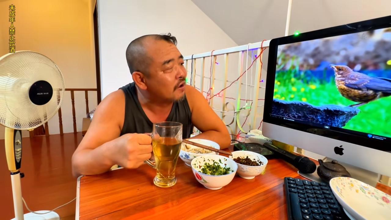 沙和尚说这也没钱买菜了就怎么整，其实我想对他说，要不你就回东北，你父母正在种菜，