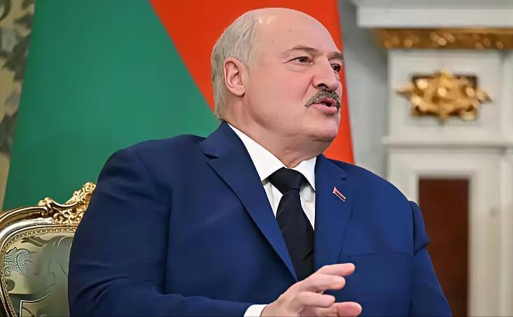 白俄罗斯总统卢卡申科爆了个大料，听得人心里一惊，他说，俄罗斯在2024年动用了一