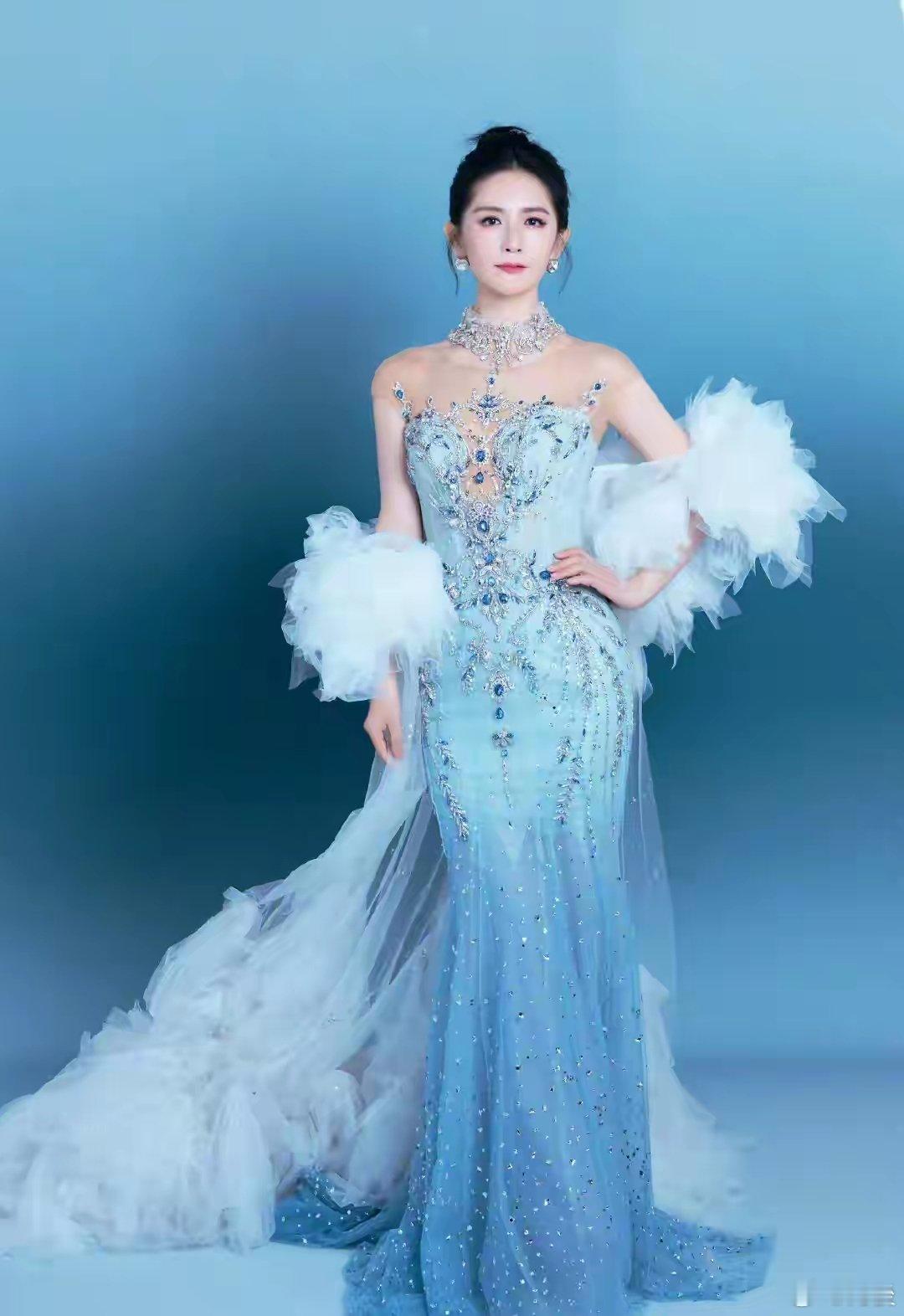啊后谢娜演唱会太暖心！卫生间贴心配备卫生巾，细节尽显温柔格局！近期谢娜个人演唱会