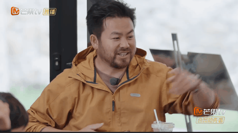 爸爸当家弥补单亲小孩缺失的父爱《爸爸当家》里萨琪拉等人的爱，让梓晨的单亲生活不再