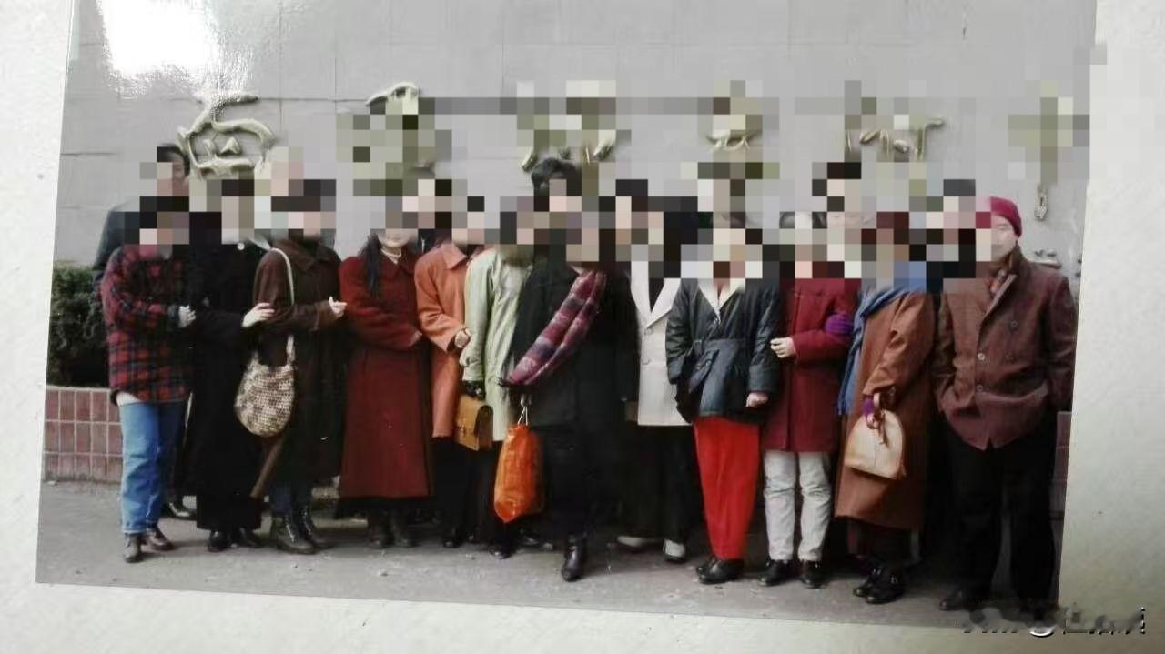 1996-2026整整三十年

忽然惊觉，这匆匆三十年，正好装着我们70后的整个