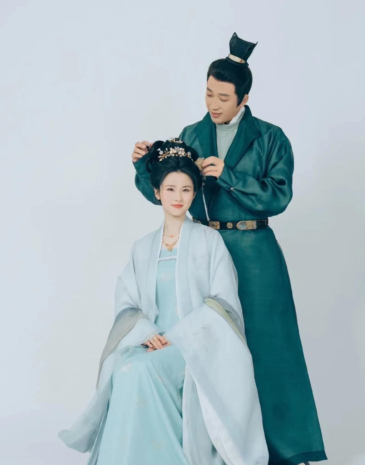 于正张慧雯在金吾不禁里演夫妻，说肯定会火爆。
观众看一眼，纷纷心疼张慧雯说，你这