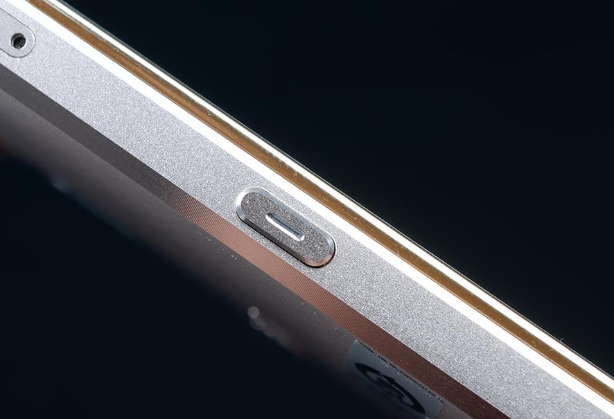 殊途同归？

之前很多手机都喜欢模仿iPhone上的两段式静音按键！可是，现在的