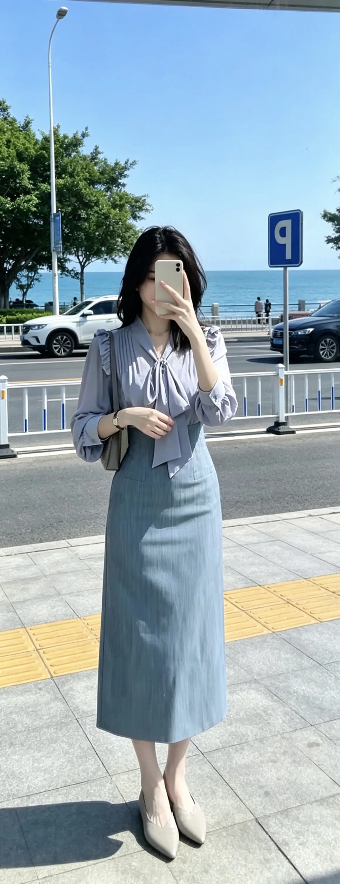 “你为谋生低头的每一刻         都比为 不爱你的人弯腰更珍贵！”