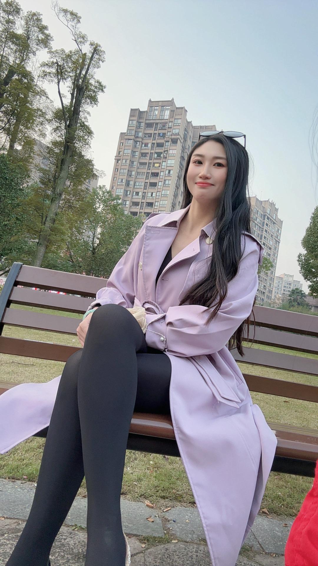 和生理性喜欢的人相爱，才懂什么叫此生值得

无关颜值，只凭一眼沦陷，满心欢喜
见