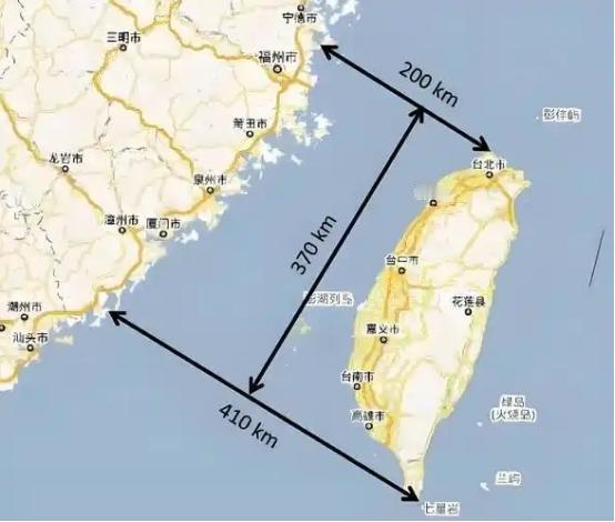 美国敢做初一，中国就敢做十五。即日起，凡进入台湾海峡的一切美国船舶，必须无条件接