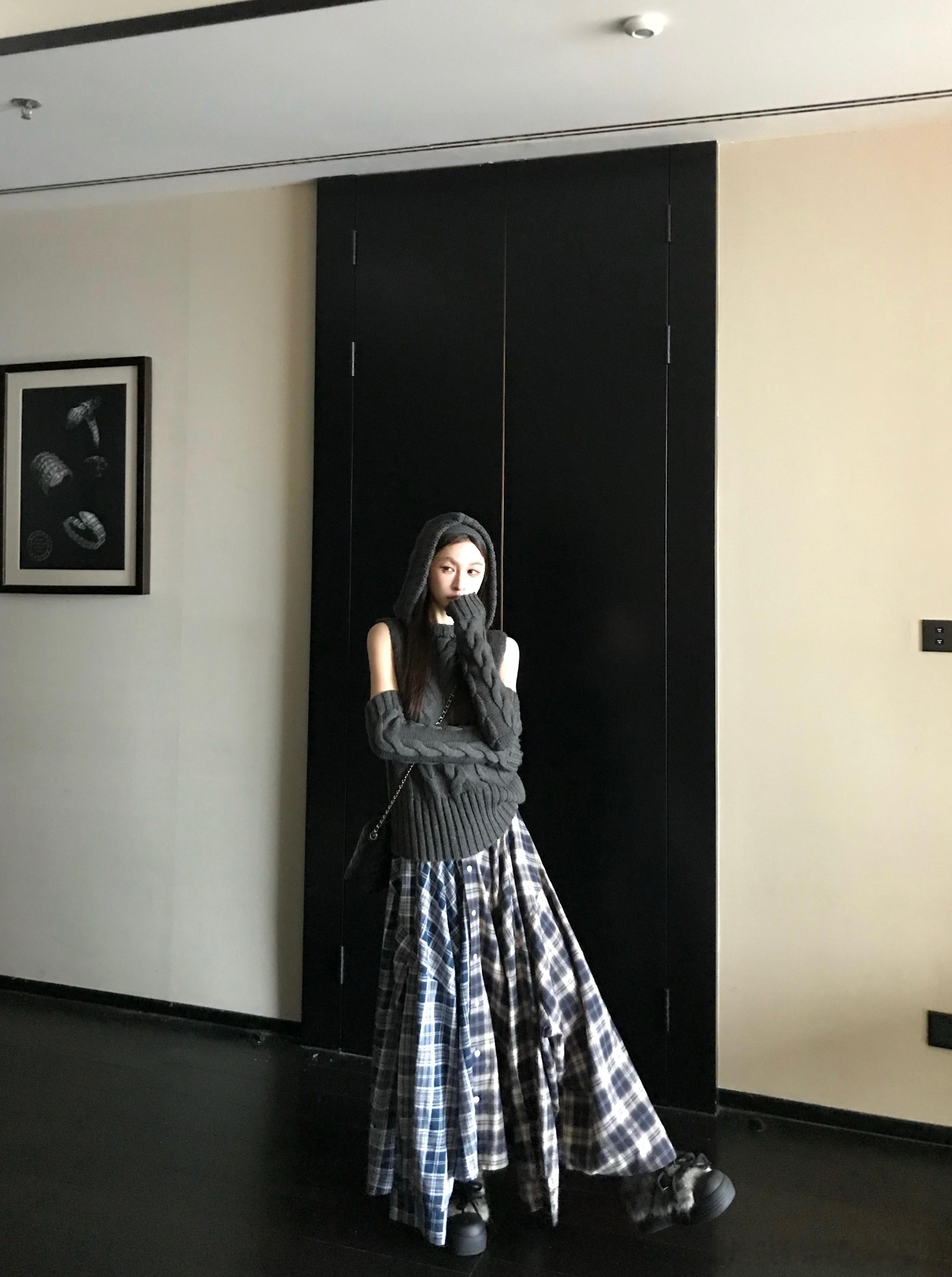 拯救衣橱里上衣外套的秋冬百搭单品来咯[送花花]最近也是刷到jennie把两件格纹