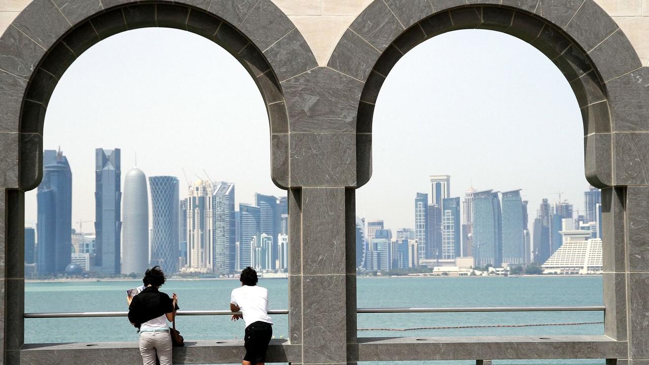 卡塔尔国防部消息人士：卡塔尔因伊朗局势关闭领空

俄罗斯卫星通讯社 2026年2