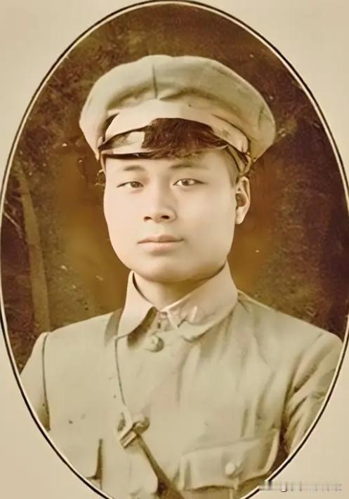 1959年，51岁的邱行湘刚获特赦，还是光棍一个，这个曾经叱咤战场的国民党将军，