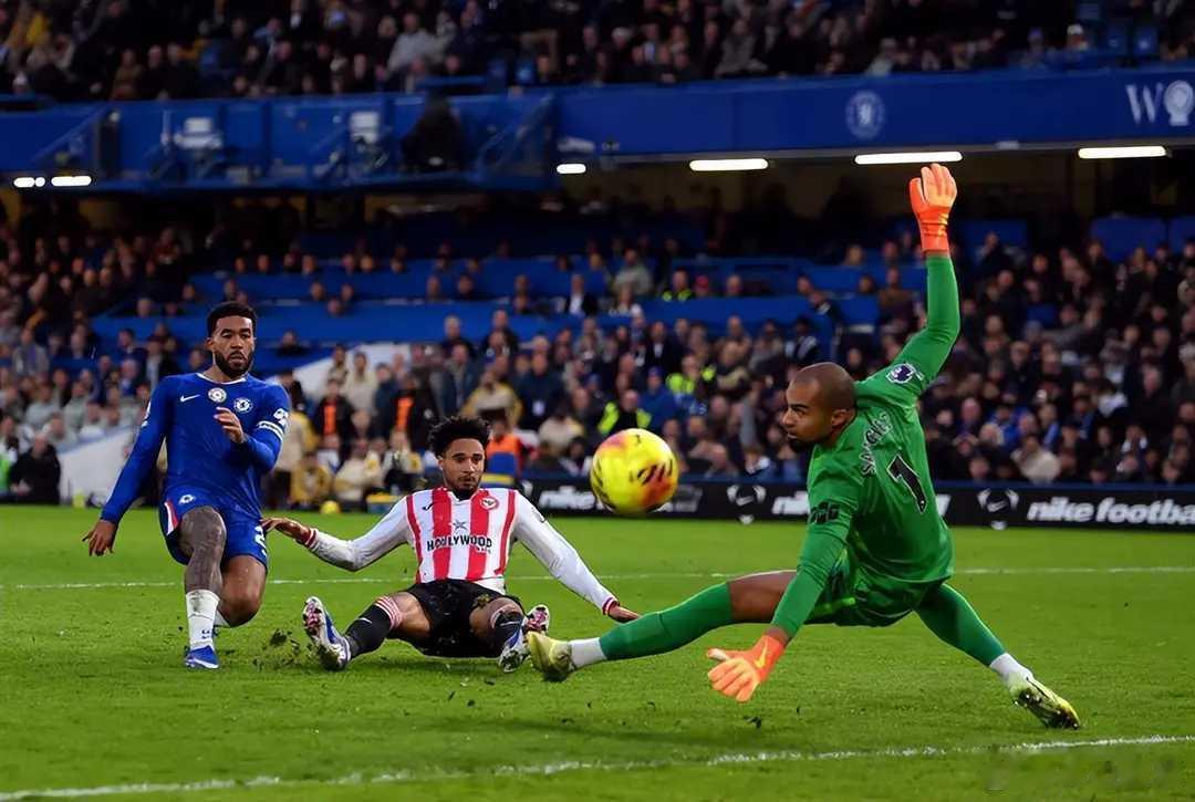 2:0，新帅英超首胜！切尔西结束5轮不胜，距离利物浦仅2分差距罗塞尼尔上任之后在