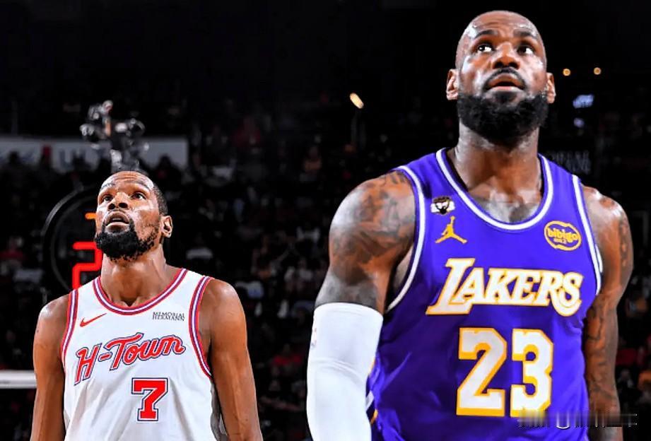 詹杜时隔8年季后赛再遇！杜兰特带伤赴约，这可能是我们最后一次看他们对决了

据S