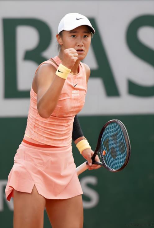 法网首轮结束中国8位选手，3人晋级5人出局√王欣瑜6-3,3-6,6-4塔格尔√