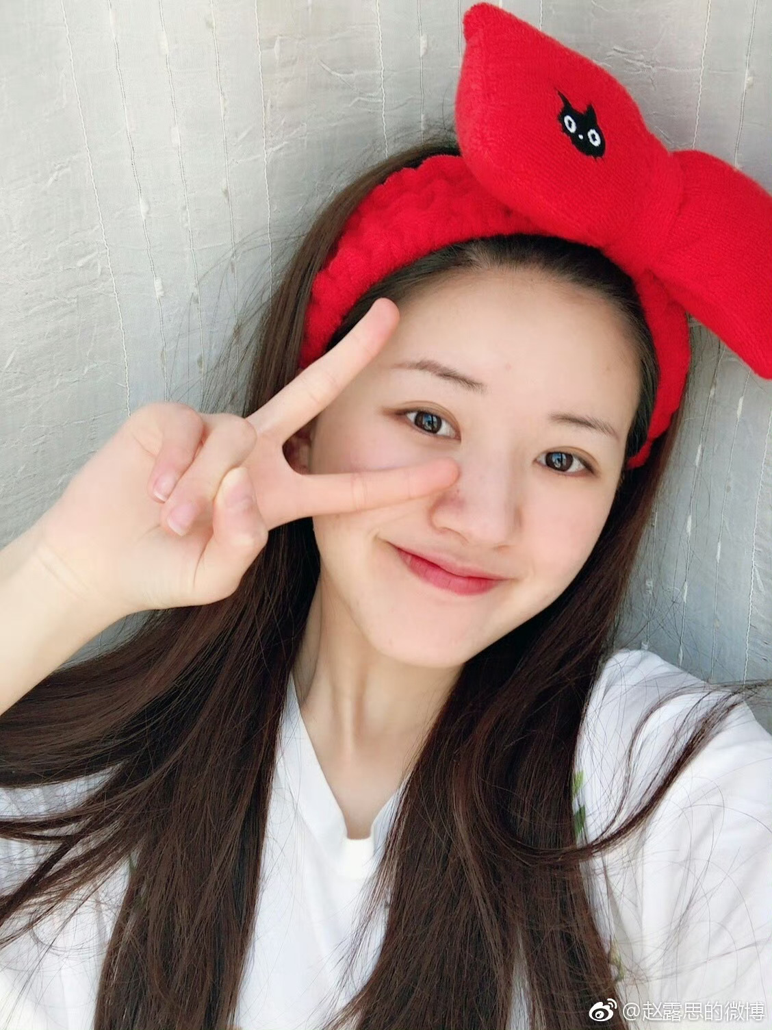 比耶露露✌️赵露思