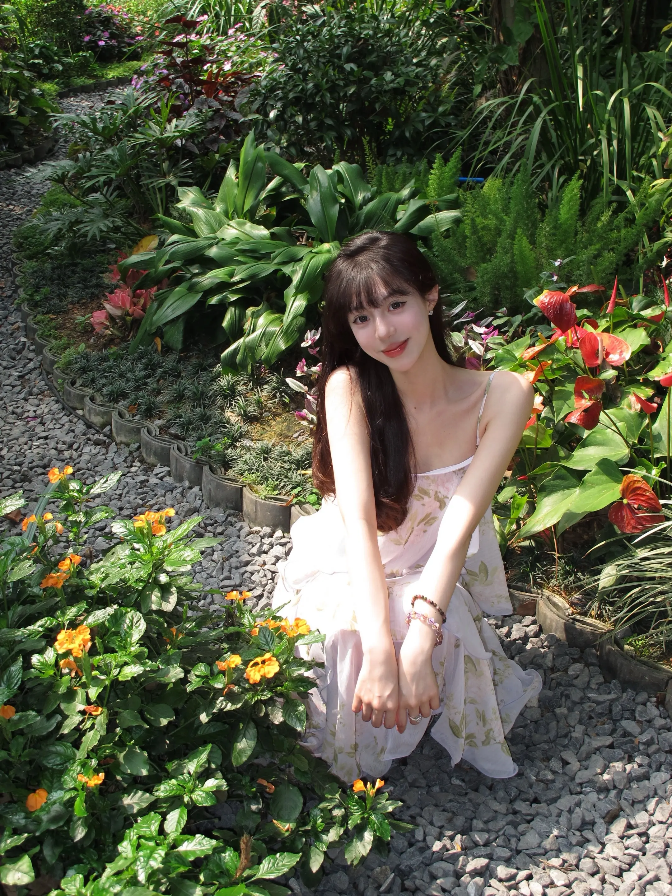 春。我说我愿意成为一朵花 蓄时 沉潜 开时尽兴