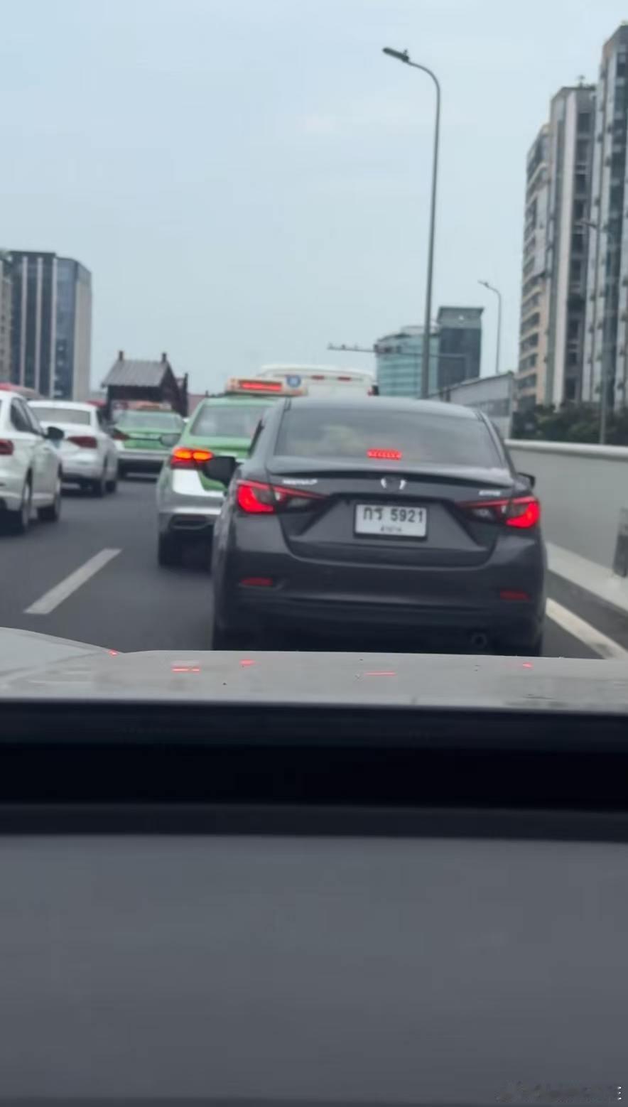 这是在成都？？ 感觉回到泰国 我看到了什么我的日常plog我和汽车的日常 成都