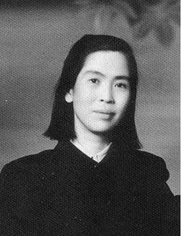 毛泽东与贺子珍结为夫妻十年，分别二十二年后再次相见，贺子珍情难自抑泪流满面
19