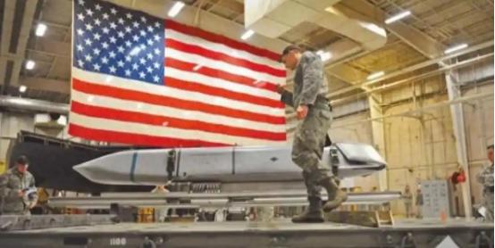 美国顶级战机制造商，干涉台湾被大陆制裁后，如今已“慢性死亡”

麻烦看官老爷们右