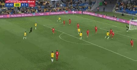 袋鼠不吃蚊子肉！这种粗糙的澳大利亚队，他也能去世界杯？活见鬼了……