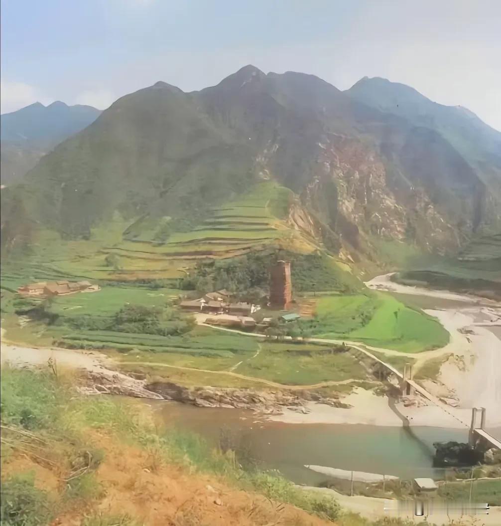 这里是周至仙游寺原址

仙游寺始建于隋，白居易在周至

当县令的时候，(长恨歌)