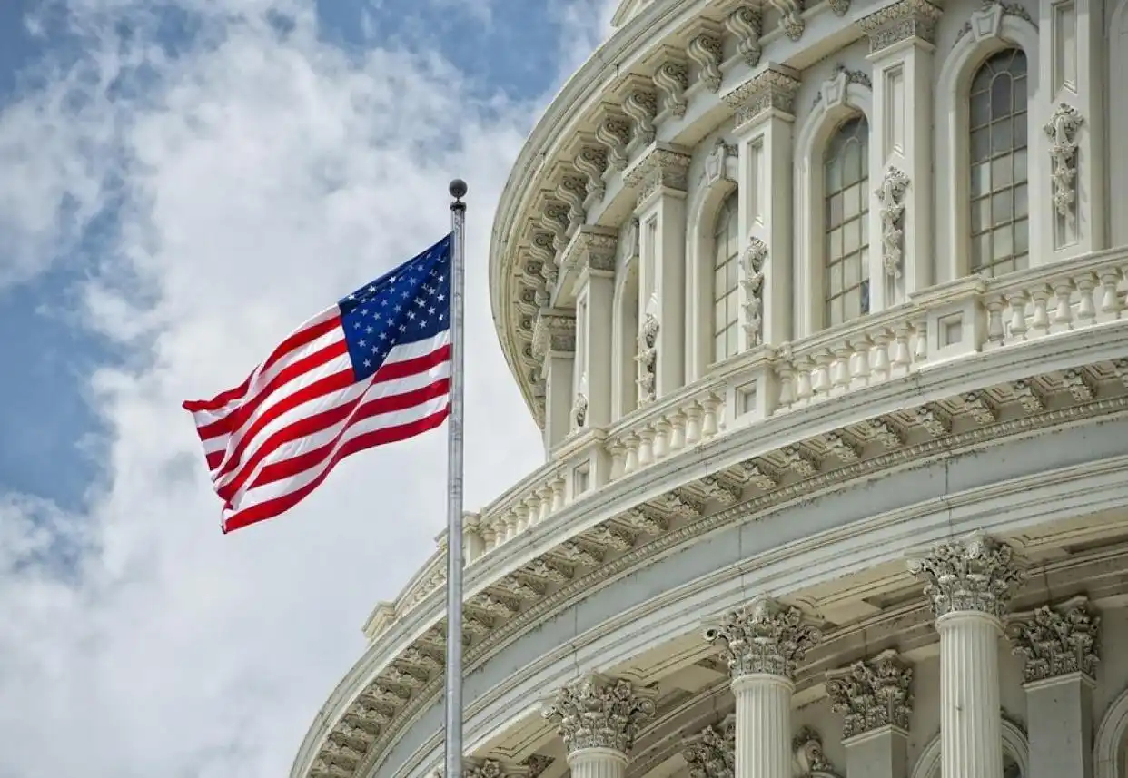 据《纽约时报》报道，白宫那边正在盘算着对委内瑞拉动武，而且目前至少有三个方案：一