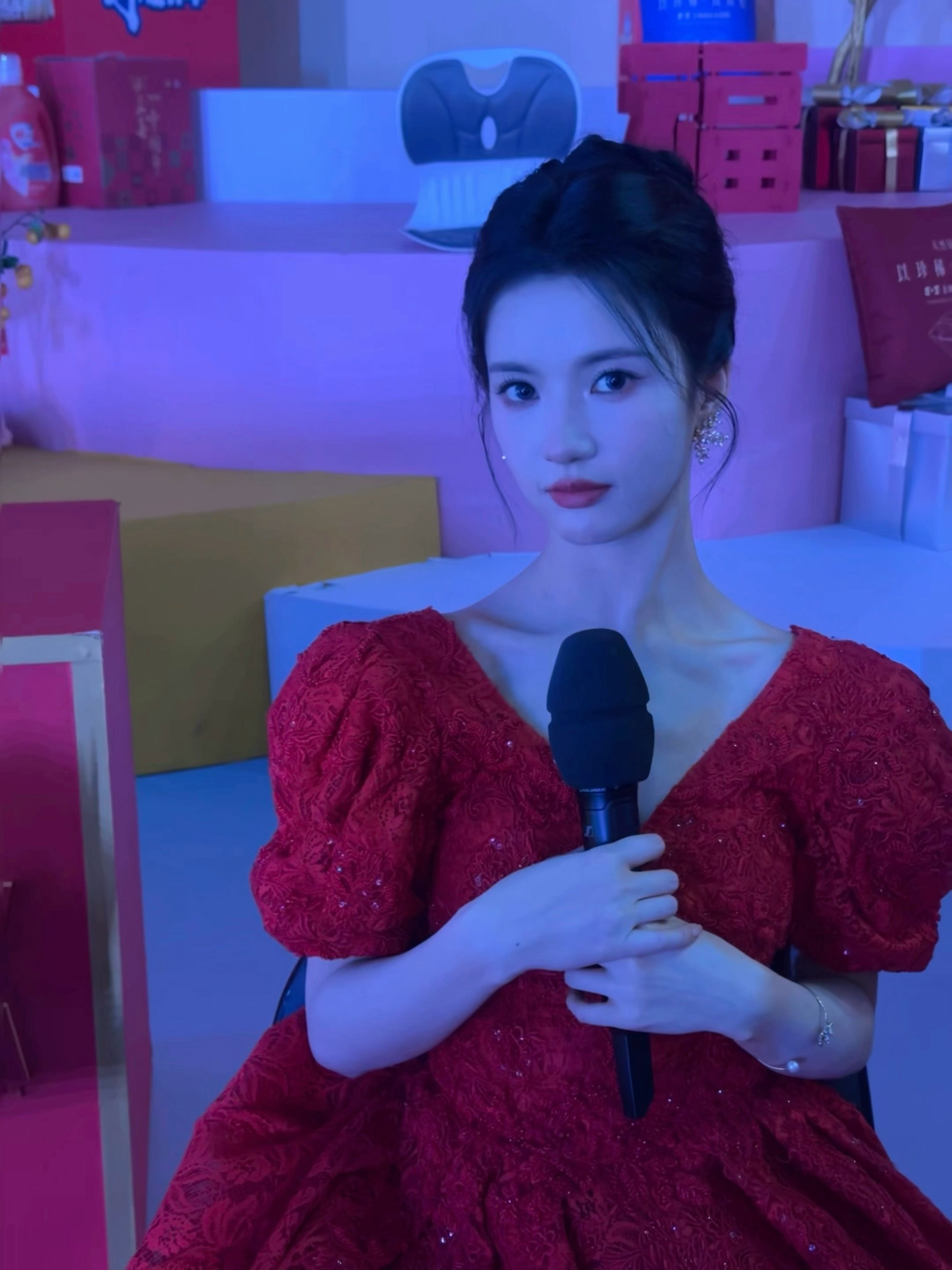 在复制粘贴的时代，你是手写的诗[鲜花] ​​​