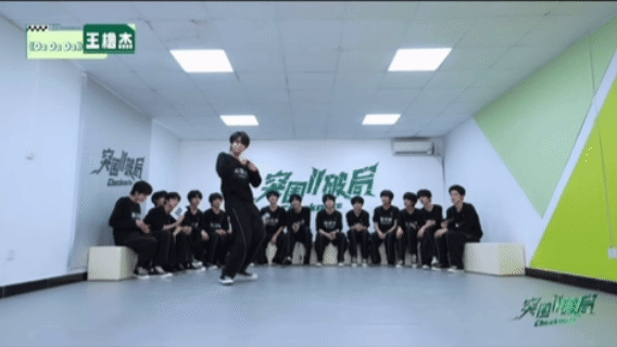 嗯嗯槽杰就继续保持这样，一切交给老师会捧