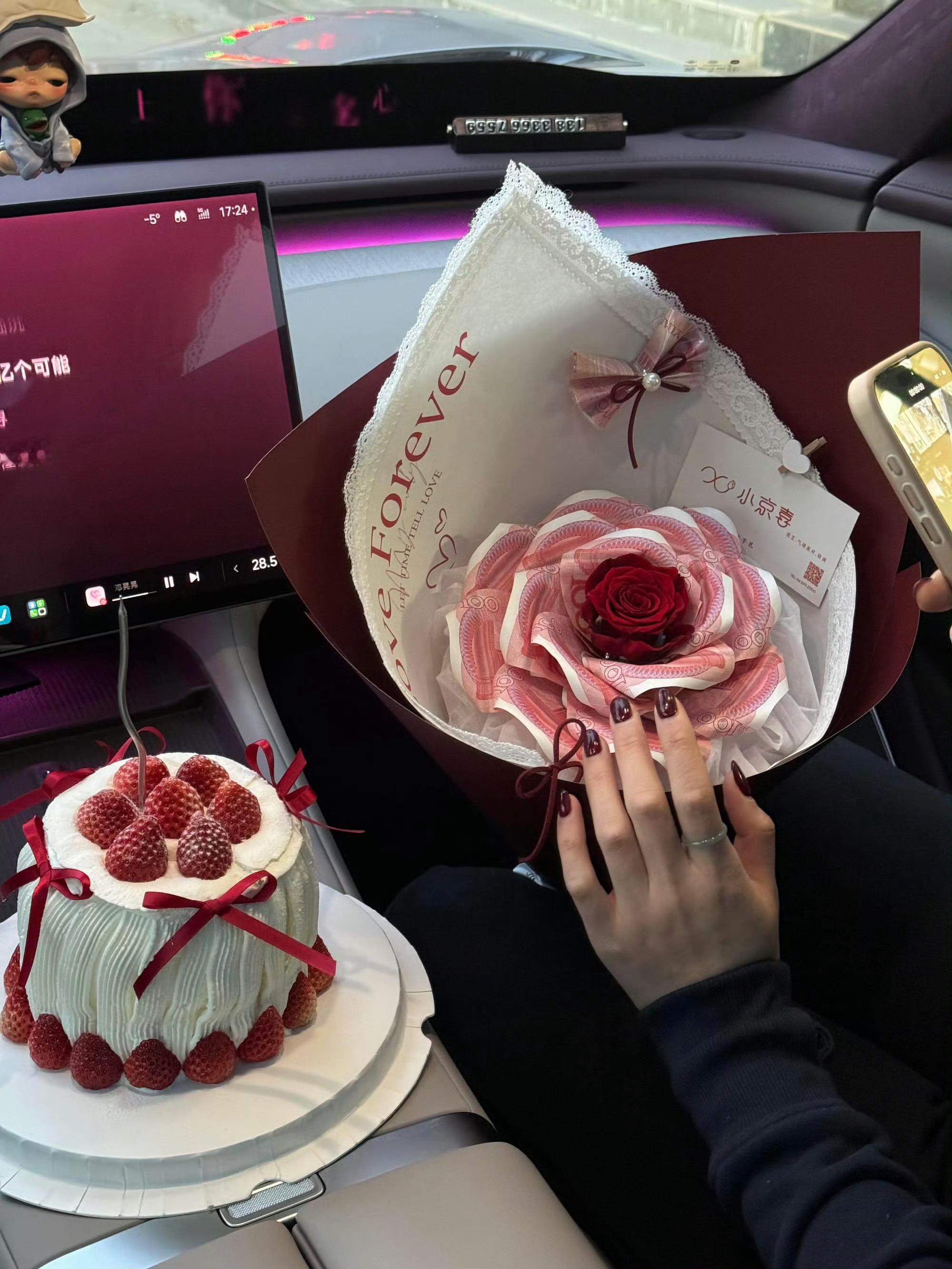 “富婆生日专属文案，仪式感从不缺席”𝟬𝟭.“✧ʕ̢·͡˔·ོɁ̡✧ 那就吹?