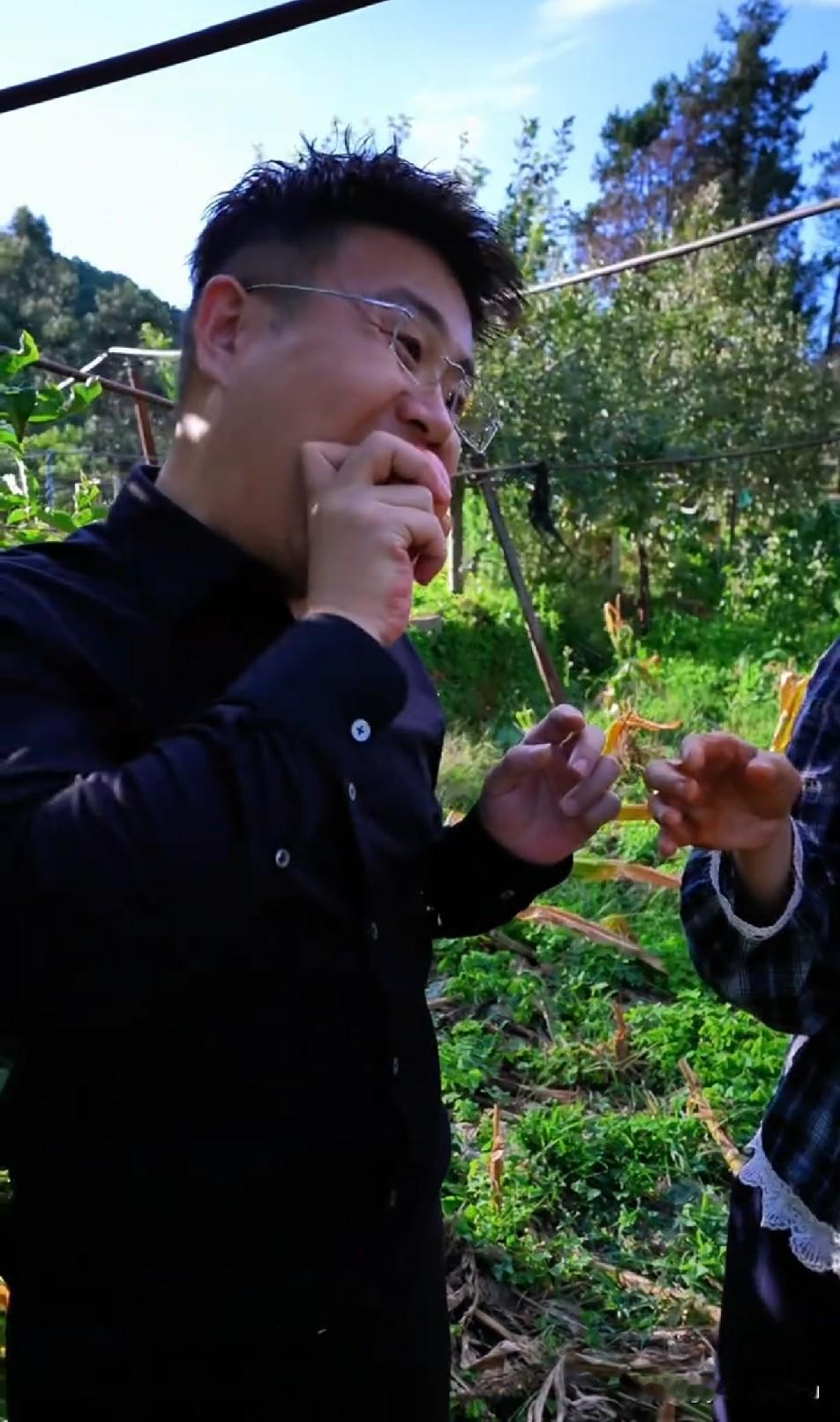 亮哥什么意思，合着你是在给梦秋和妙妙试毒吗？

不知大家有没有发现，很多期视频中