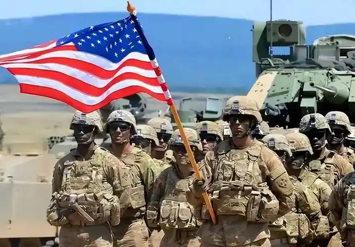 刚刷到就惊到了！阿巴斯港一声炸响，谣言比救援还快，直接传海军司令遇刺，差点以为中