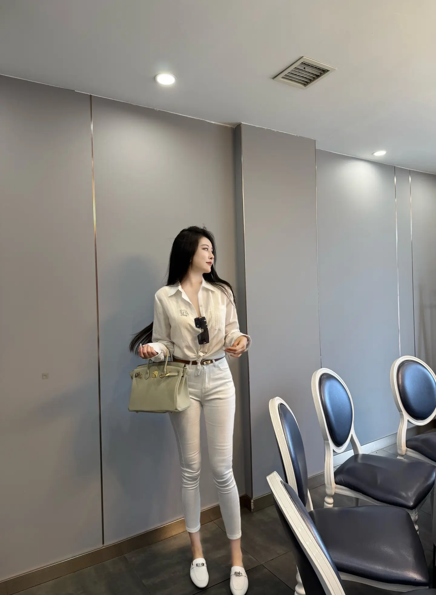 老偷看我干嘛 过得好你又不高兴
