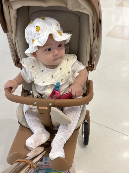 是喜欢逛街的小朋友呀👧🏻