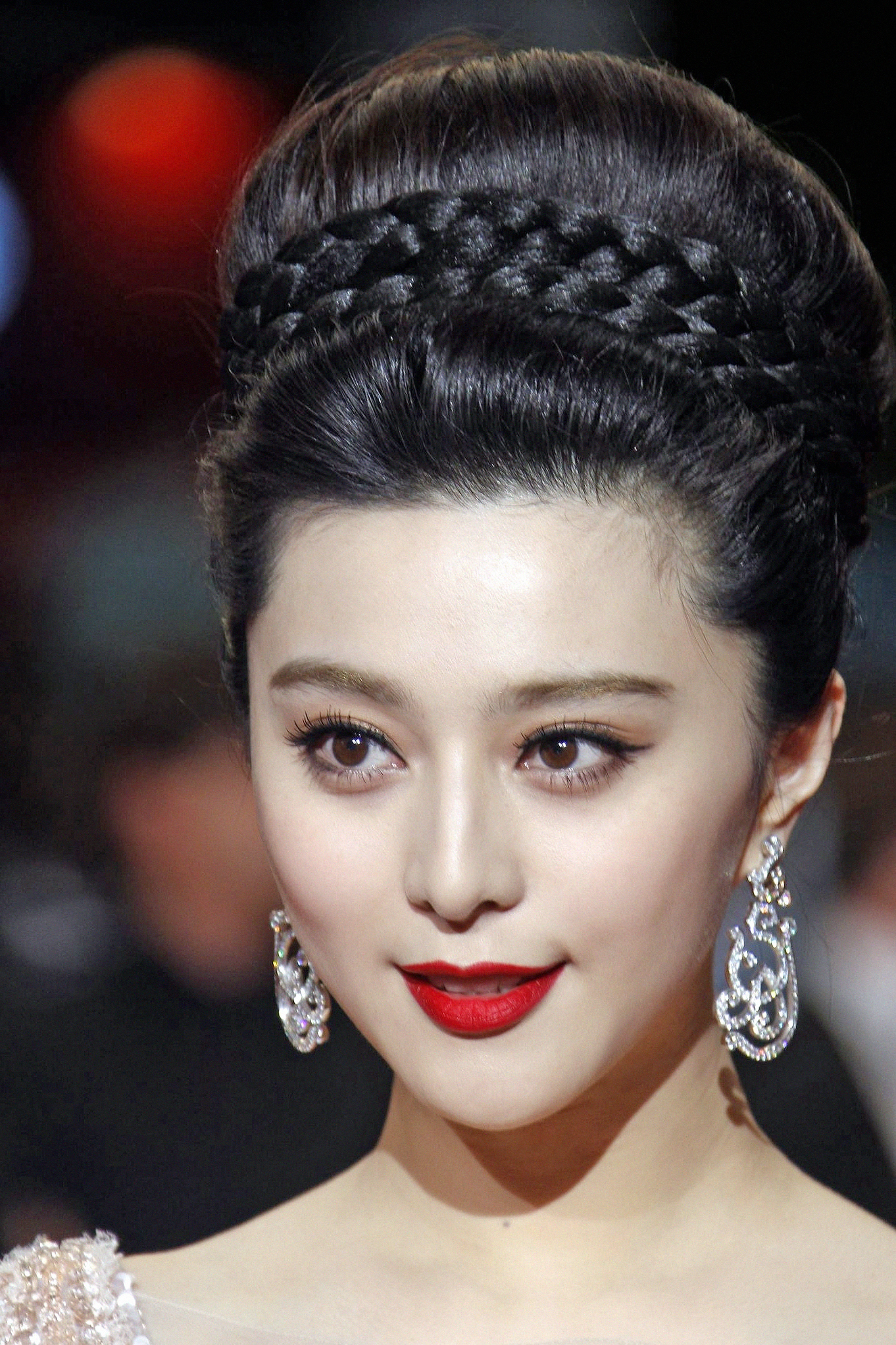 预制菜影后 同为金鸡影后最佳女主角， Fan bingbing   还是国际双A